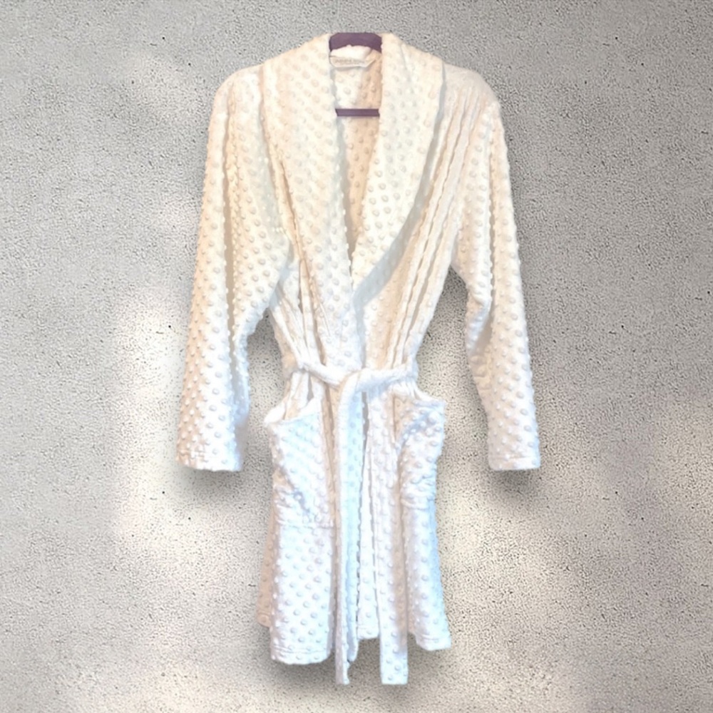 •Swiss Dot Robe